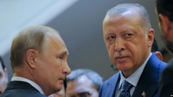 Putin îi transmite lui Erdogan nemulţumirea Rusiei faţă de transformarea bazilicii Sfânta Sofia în moschee